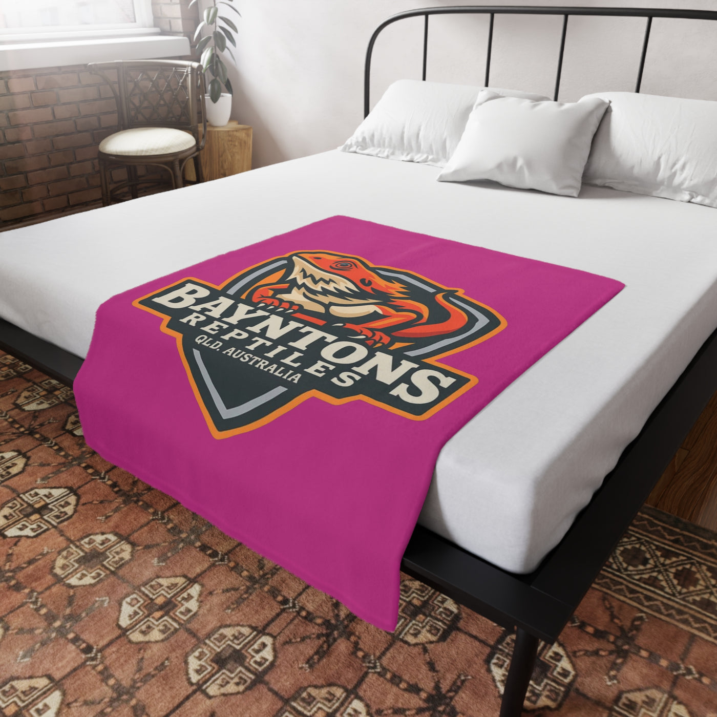 Bayntons Reptiles plush Fleece Blanket Pink